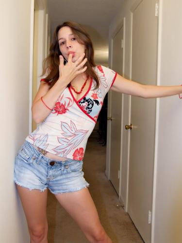 sexy_teen_girl_stacey_bubble_gum_DSCF0064.jpg
